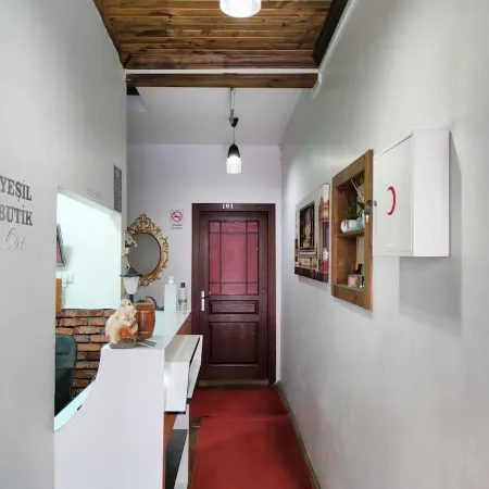 Butik yeşil Otel