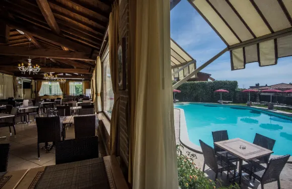 緹倫諾別墅酒店