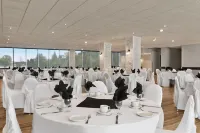 Ramada Inn-Belleville Hotels near American Eagle Store