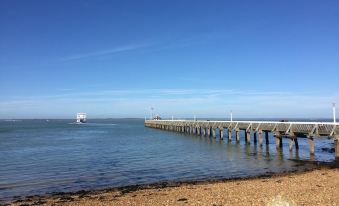 Harbour Life Dog Welcoming Yarmouth First Floor Apartment Sleeps 4