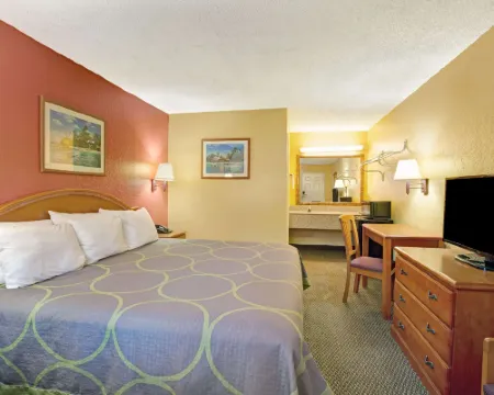 Super 8 by Wyndham la Marque TX/Texas City Area Hotels in La Marque