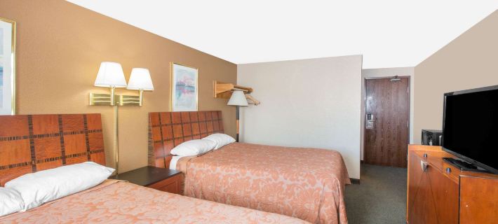 Super 8 by Wyndham Sioux City/Morningside Area Hotels in Sioux City
