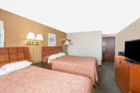 Super 8 by Wyndham Sioux City/Morningside Area Hotels near Riverzedge Church