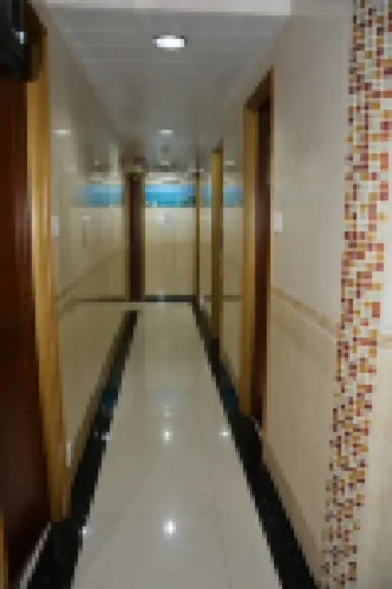 Everest Base Camp Hostel (Main reception Block B 10F B1/B2)