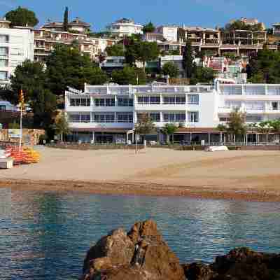 Golden Mar Menuda Hotel Exterior
