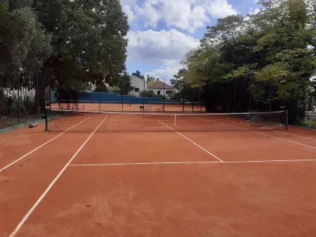 Sunset Beach Apartment Отели рядом с достопримечательностью «Kolovare Beach»