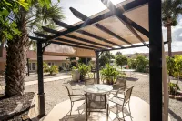 Island Sun Inn & Suites - Venice, Florida Historic Downtown & Beach Getaway Hotels in Venice