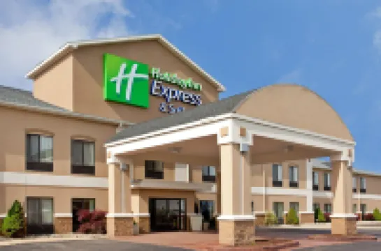 Holiday Inn Express & Suites THREE RIVERS by IHG Hotels in Three Rivers