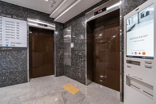 객실 내부 인테리어