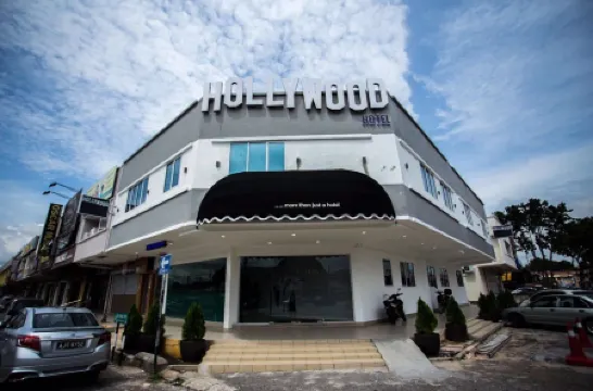 Hollywood Hotel Отели рядом с достопримечательностью «Elightened Heart Buddhist»