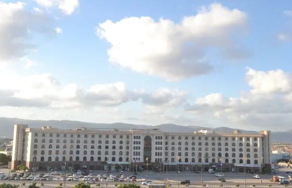 哈姆丹廣場酒店