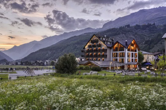 Hotel Sant'Orso - Mountain Lodge & Spa