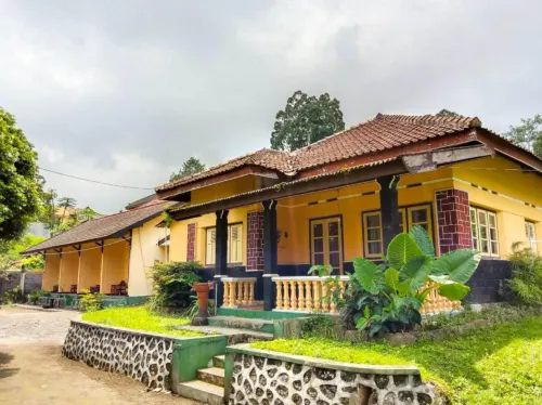 Nguntara Gati - 3 stjerner