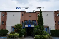 Ibis Budget Lille Ronchin - Stade Pierre Mauroy فنادق في Lesquin