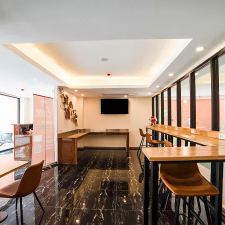 RoomQuest Sukhumvit36 BTS Thonglor Отели рядом с достопримечательностью «Станция BTS Тхонг Ло»