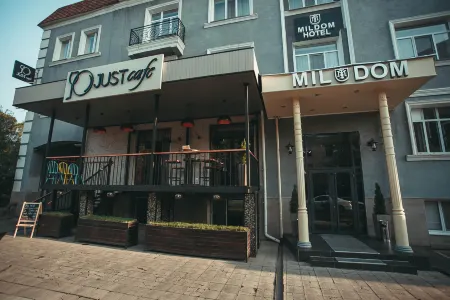 Mildom Hotel Отели рядом с достопримечательностью «Никольский Собор»