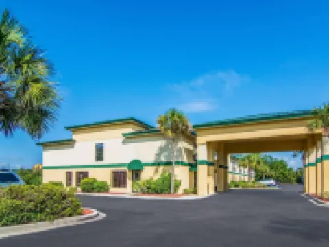 Baymont by Wyndham North Myrtle Beach Hotels in Horry County