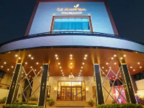 Hotel le Amritam Hotels in Dehra Dun