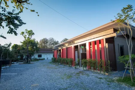 Kangban Resort Отели рядом с достопримечательностью «Singha Park Chiang Rai»