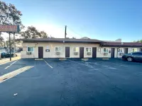 Super Inn Hotel di Pomona
