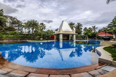 Outdoor Swimming Pool Taj Fisherman's Cove Resort & Spa, Chennai Photo