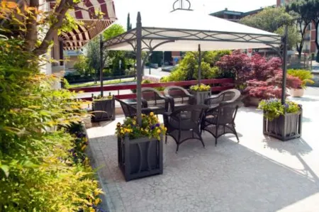 Hotel Desenzano Отели рядом с достопримечательностью «South Garda Karting»