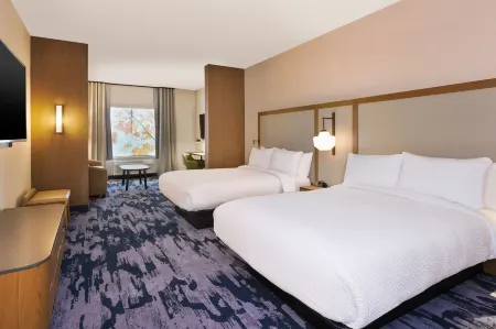 Fairfield Inn & Suites Grand Rapids North Отели в г. Уолкер