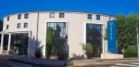Radisson Hotel Aix En Provence Hotels near Carrieres de Bibemus