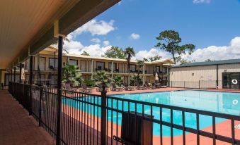 Ramada by Wyndham Houston InterContinental Airport East