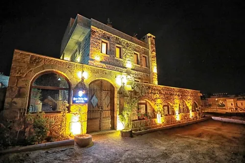Katapa Stone House - parkir