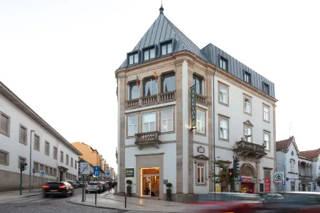 Avenida Boutique Hotel Отели в г. Визеу