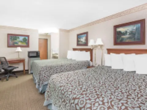 Days Inn & Suites by Wyndham Brinkley Hotels in Brinkley