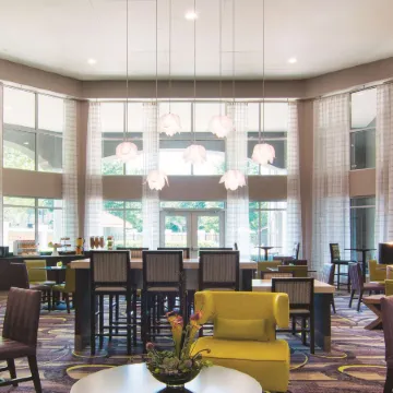 La Quinta Inn & Suites by Wyndham Atlanta Perimeter Medical