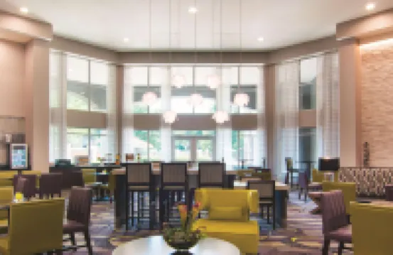 La Quinta Inn & Suites by Wyndham Atlanta Perimeter Medical