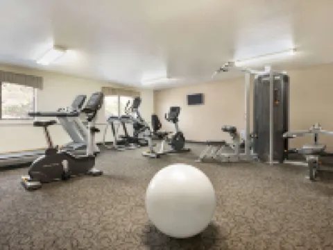 Baymont by Wyndham Elko Hotels in Elko