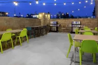 Home2 Suites by Hilton Denver South Centennial Airport - breakfast