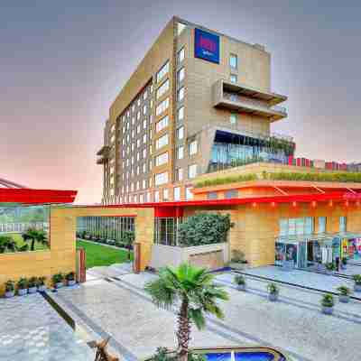 Radisson Red Chandigarh Mohali Hotel Exterior