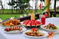 Crystal Paradise Resort Spa & Winery Hotels in Narra