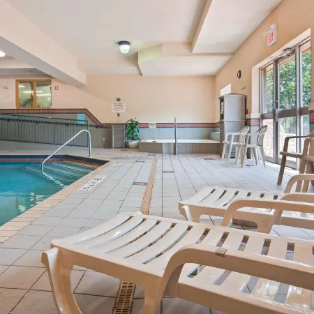 Best Western Plus Burlington Inn Suites