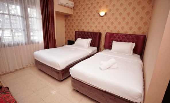 Cakra Residence Syariah Hotel - Housity