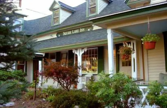 斯誇姆湖住宿加早餐旅館