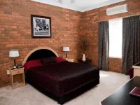 Charles Sturt Motor Inn Hotels in Cobram