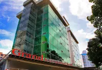 Grand International Hotel Hotels near Midtown Plaza