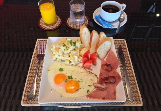 부리 헛 네추럴 리조트 객실