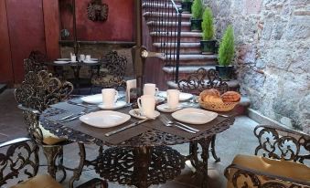 Casa Eugenia Hotel - Housity