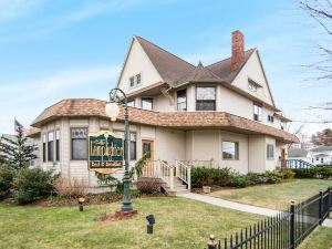 The Lamplighter Bed & Breakfast of Ludington