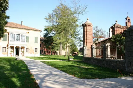 Hotel la Corte Отели в г. Arzergrande