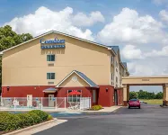 Comfort Inn and Suites - Tuscumbia/Muscle Shoals Hotels near Walgreens