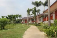 Resort Railumpoo (Farm and Camping) Hotels in Nakhon Sawan