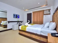 Bamboo Beach Resort & Restaurant Hotels in Malay
